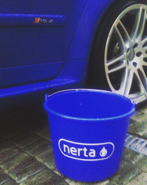 Kyblík na mytí aut - Nerta